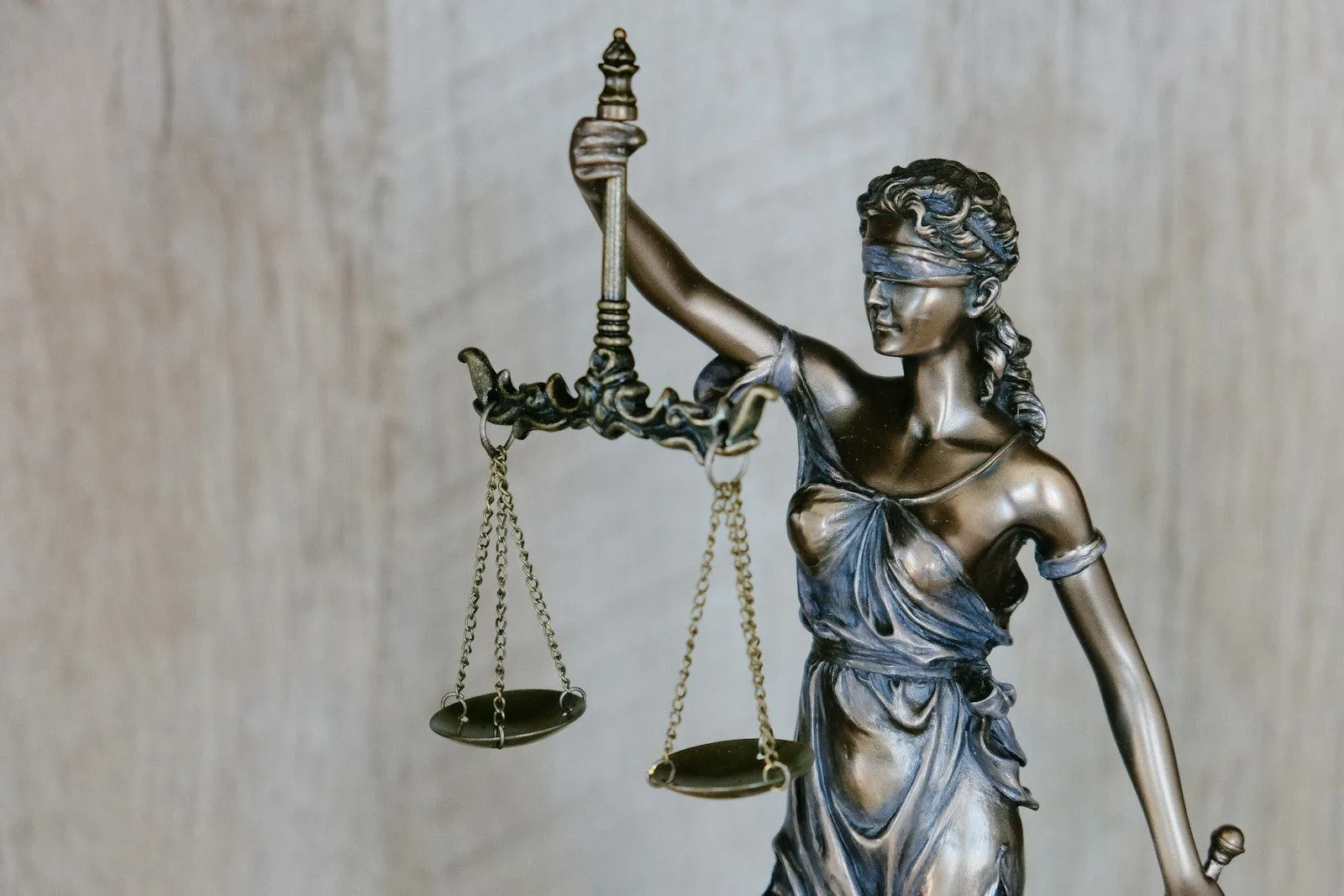 Avocat vente aux enchères immobilières Toulon - adjudication