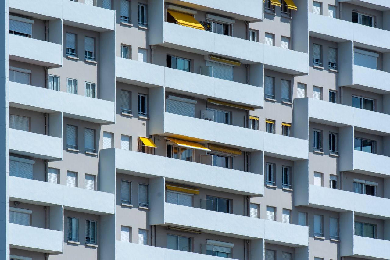 Litige avec un syndic à Toulon : quels recours pour un copropriétaire ?
